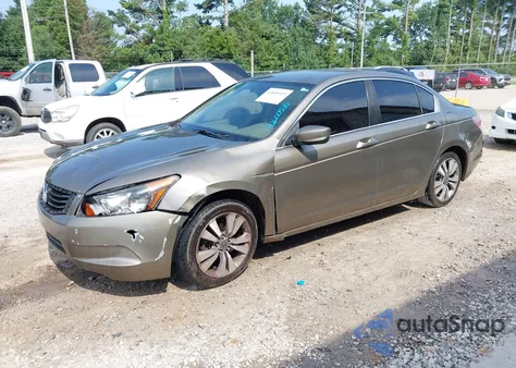 2010 Honda Accord 2.4 Lx from USA, damaged, VIN 1HGCP2F32AA052300